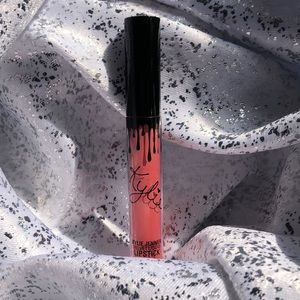 Kylie Cosmetics lipkit